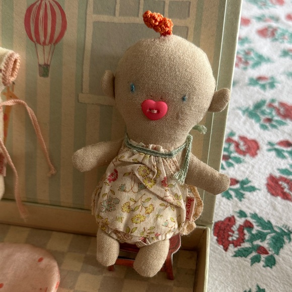 Maileg Ginger Baby Set - Picture 2 of 10